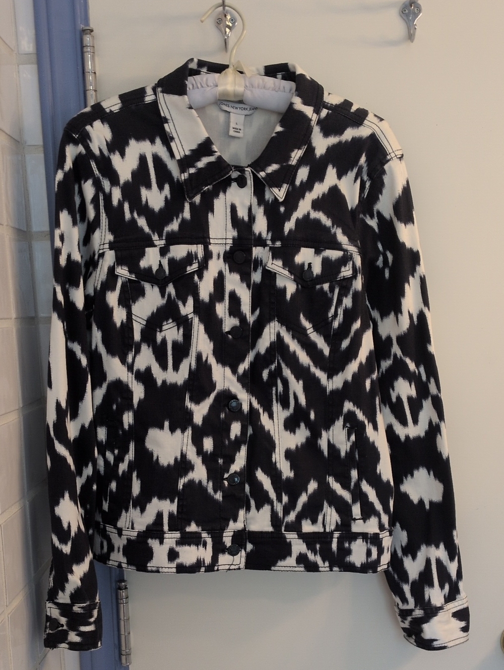 Jones New York, Black & White Ikat Printed Denim Jacket